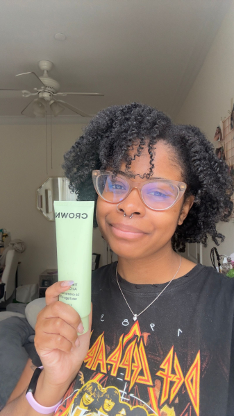 Crown Affair Smoothing Air Dry Cream on type four curls